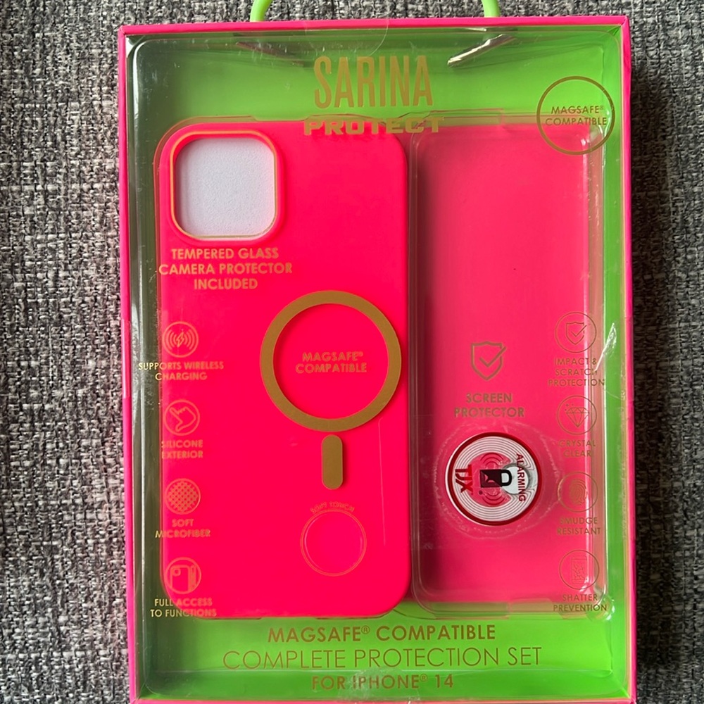 Sarina Hot Pink Silicone Phone Case For IPhone 14